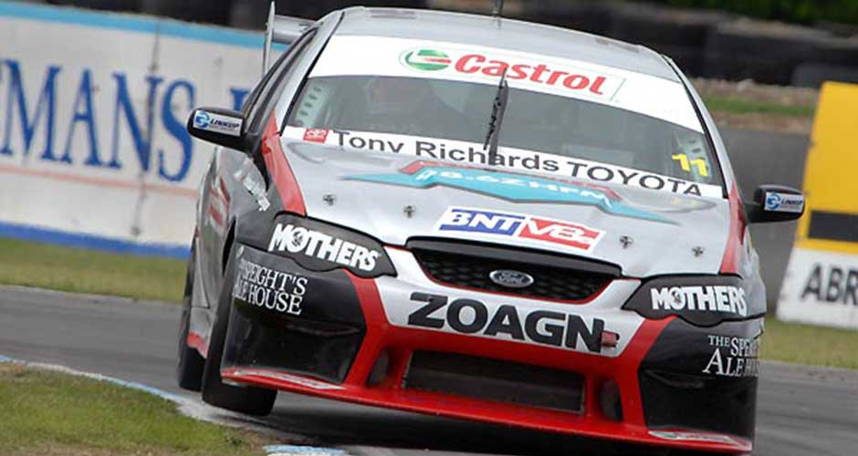 Stephen Richards: NZV8 Ford Falcon